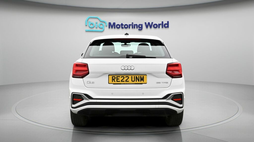 Audi Q2 S Line RE22UNM White #6
