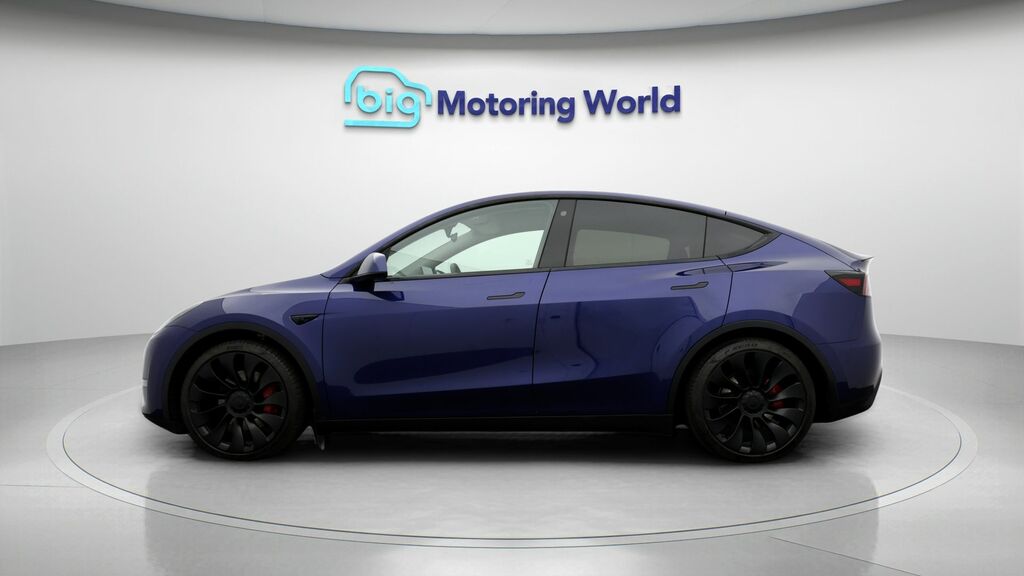 Tesla Model Y Performance MC24FSJ Blue #4