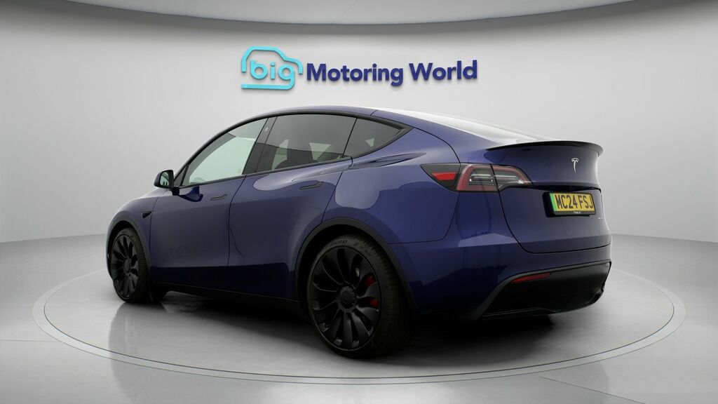 Tesla Model Y Performance MC24FSJ Blue #5