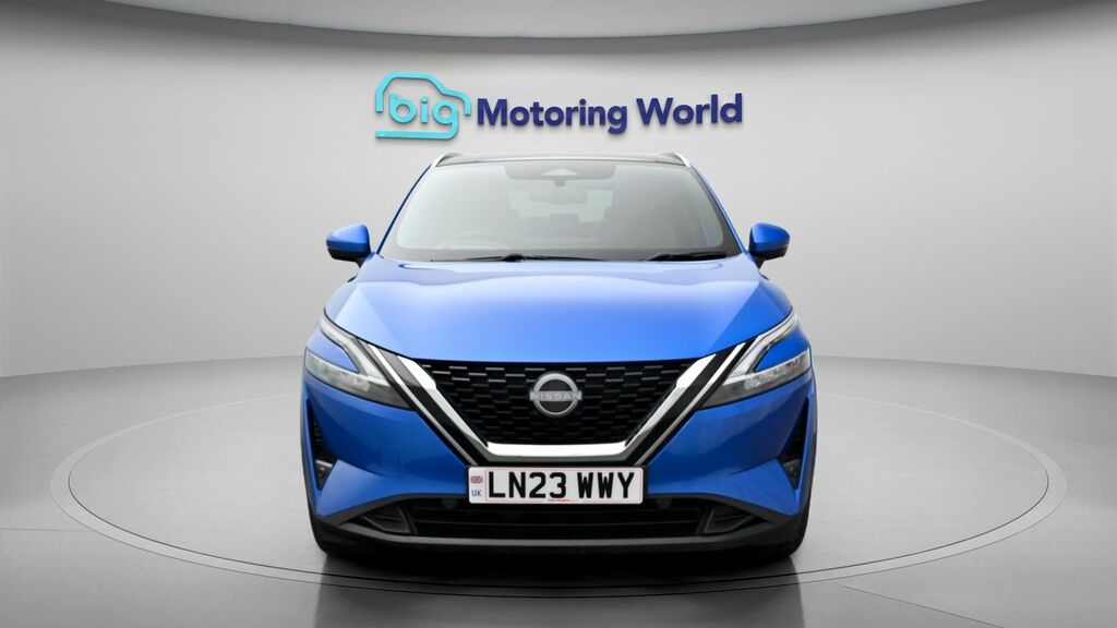 Nissan Qashqai Tekna Blue #2