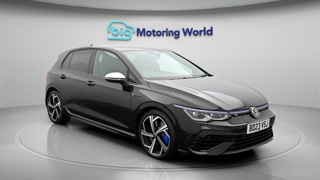 Volkswagen Golf R Black