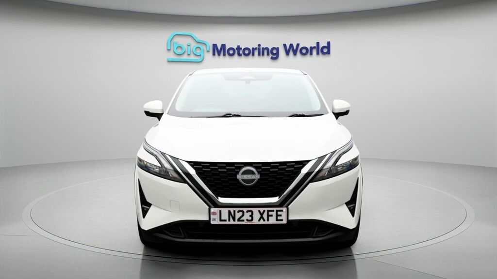 Nissan Qashqai N-connecta LN23XFE White #2