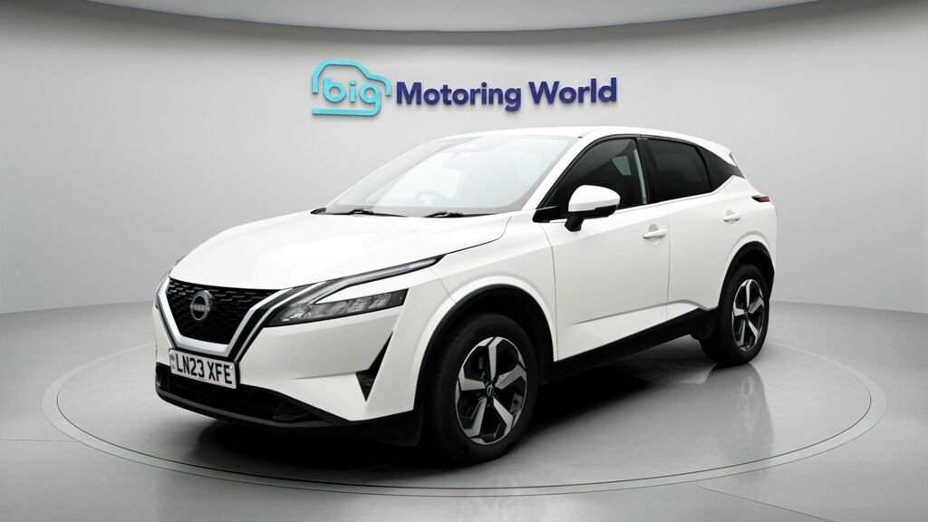Nissan Qashqai N-connecta LN23XFE White #3