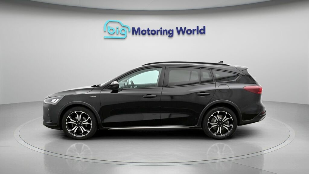 Ford Focus Active X Vignale Black #4