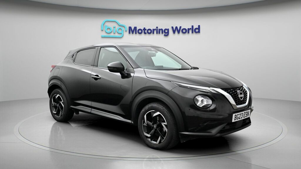 Nissan Juke N-connecta Black