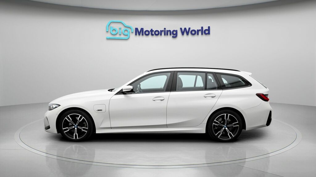 BMW 3 Series M Sport AP72GPF White #4