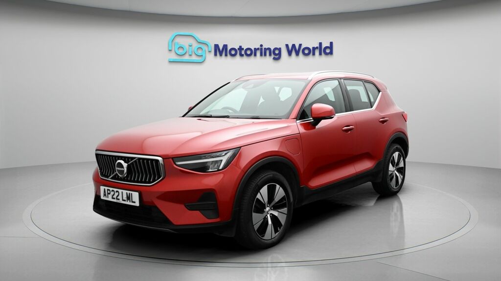 Volvo XC40 Core Red #3
