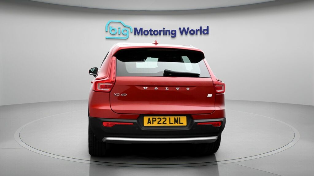 Volvo XC40 Core Red #6