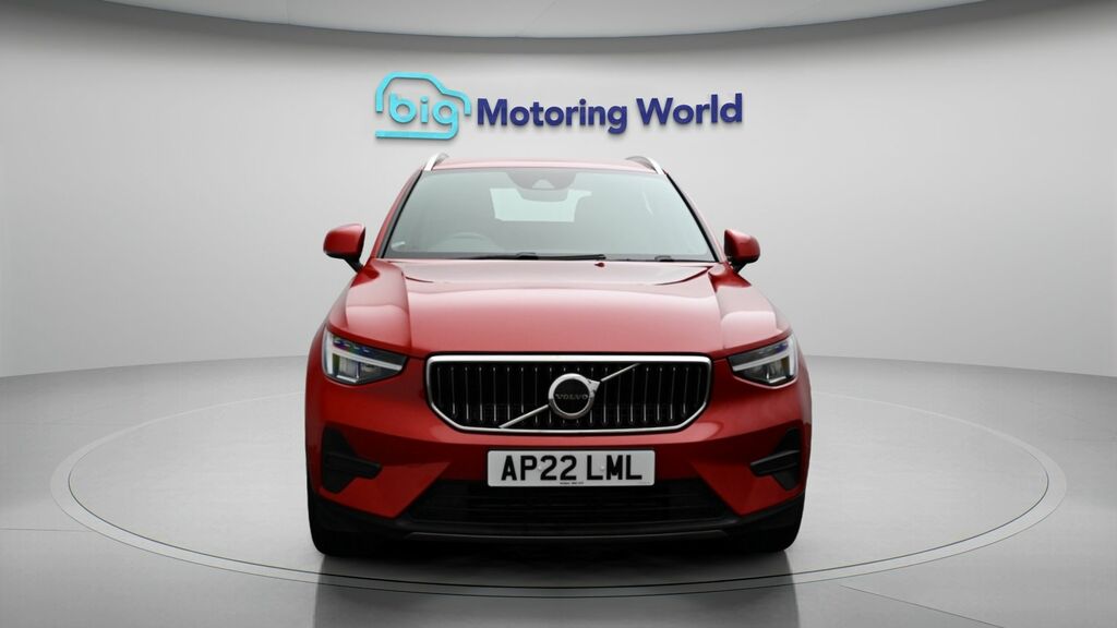 Volvo XC40 Core Red #2