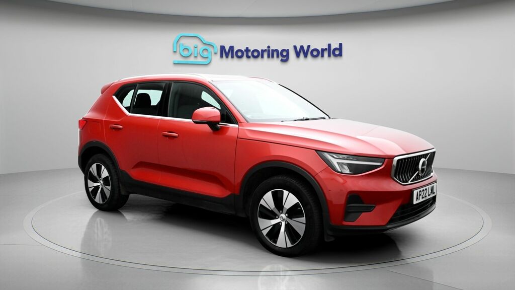 Volvo XC40 Core Red