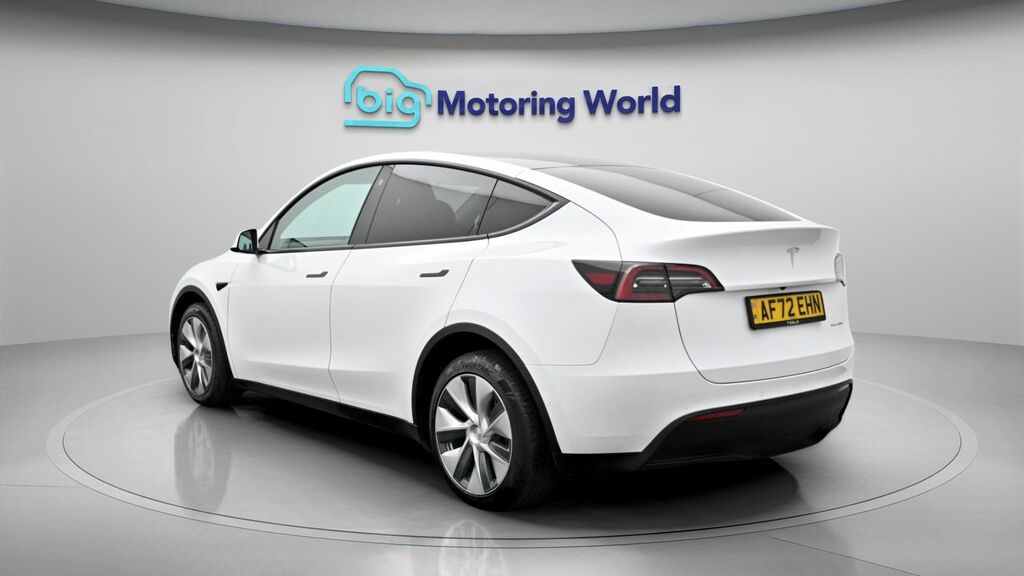 Tesla Model Y Long Range AF72EHN White #5