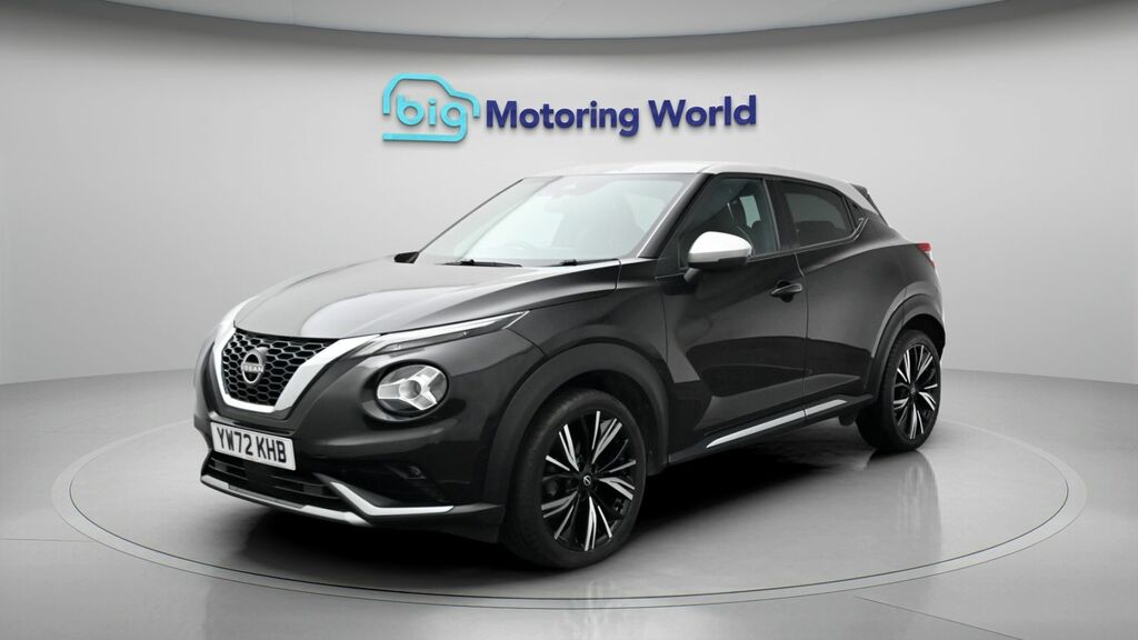 Nissan Juke Tekna YW72KHB Black #3