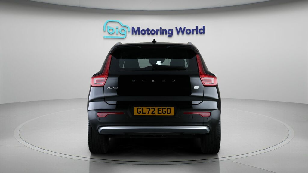 Volvo XC40 Core Black #6