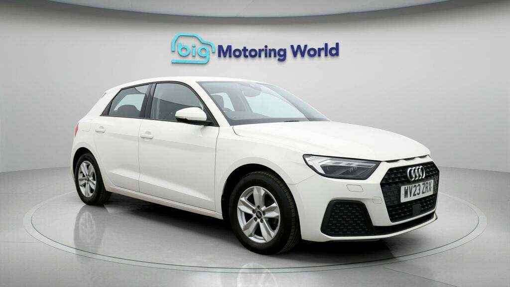 Audi A1 Technik White