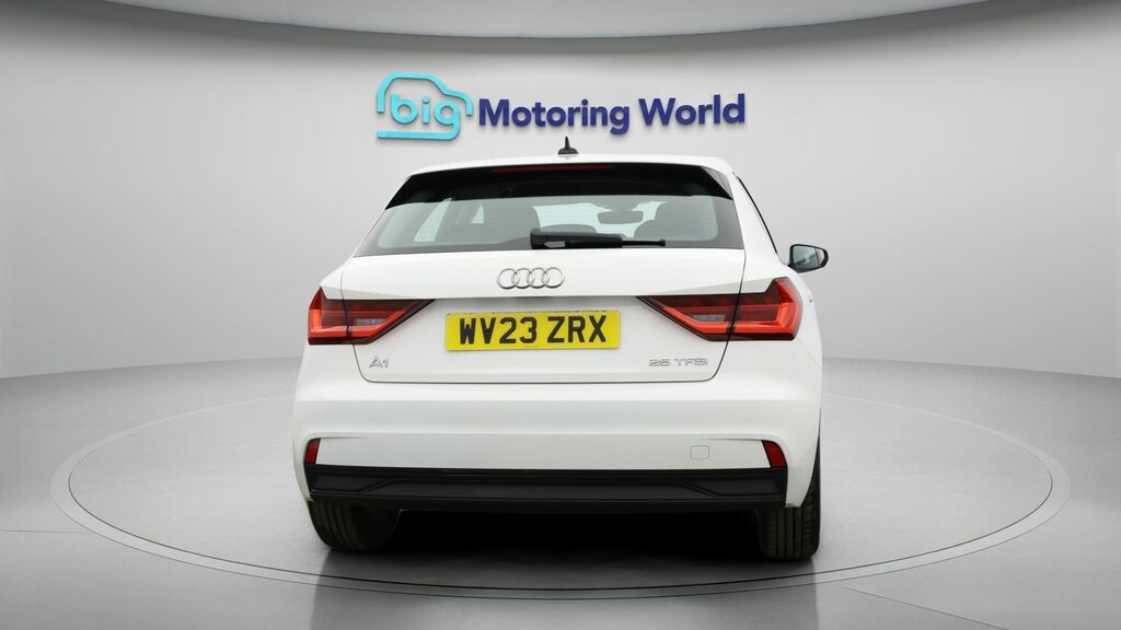 Audi A1 Technik WV23ZRX White #6