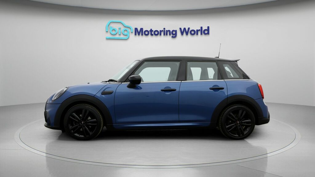 Mini Hatch Cooper Sport YJ21OON Blue #4