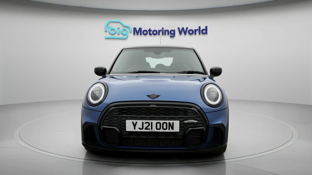 Mini Hatch Cooper Sport YJ21OON Blue #2