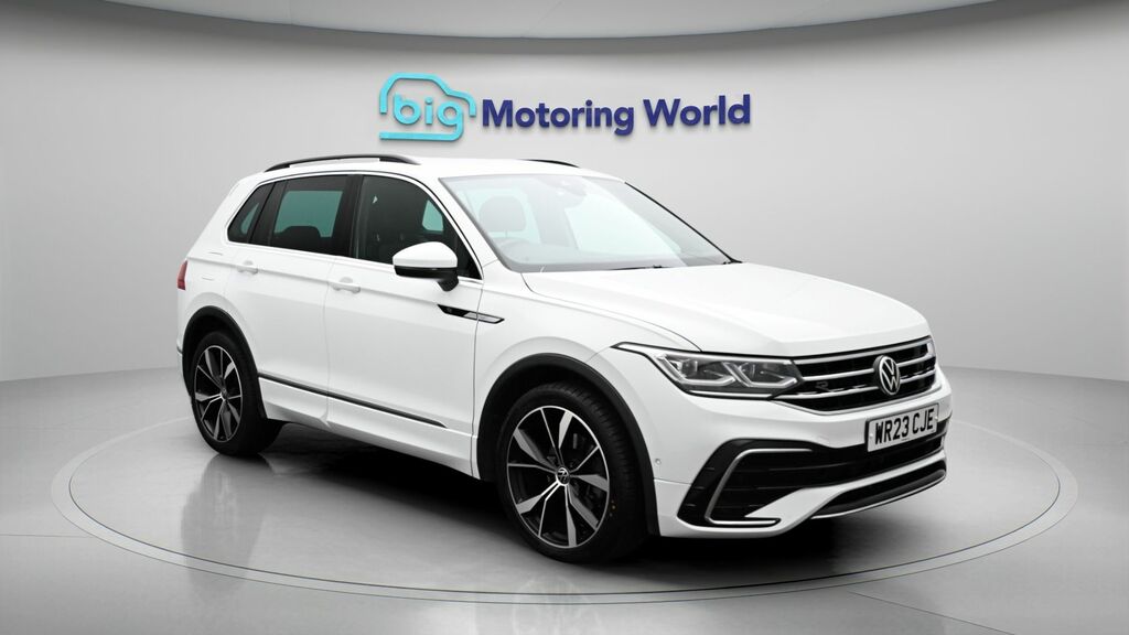 Volkswagen Tiguan R-line White