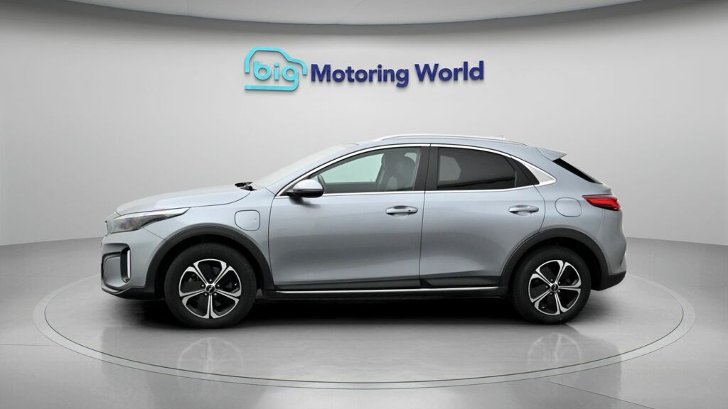 Kia Xceed 3 Silver #4
