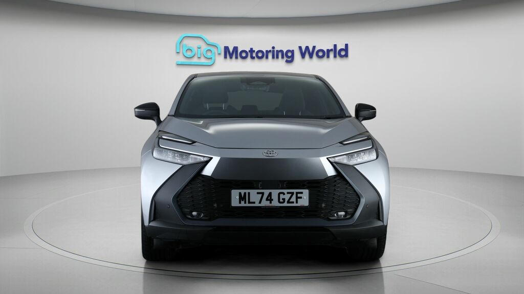 Toyota C-Hr Design ML74GZF Silver #2