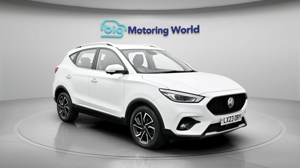 MG ZS Exclusive White