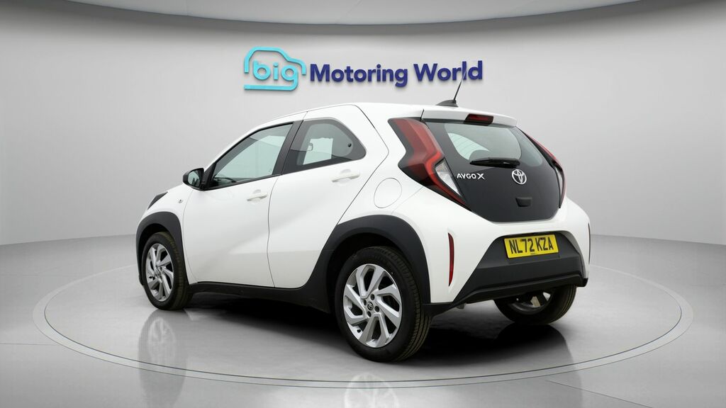 Toyota Aygo X Pure White #5