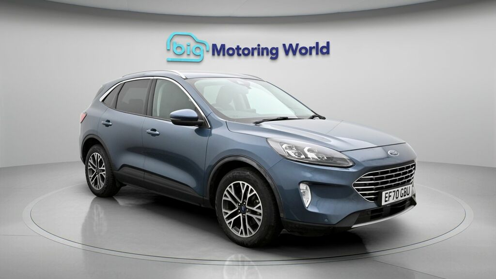 Ford Kuga Titanium Edition Blue