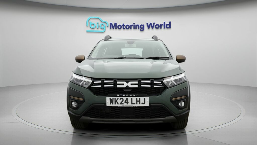 Dacia Sandero Stepway Extreme Green #2