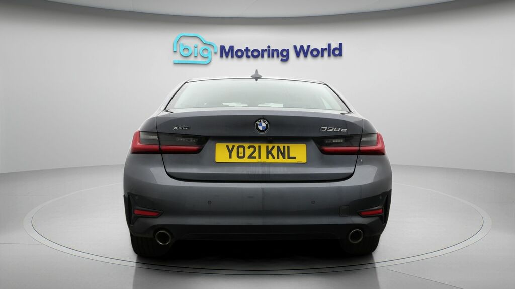 BMW 3 Series Sport Pro YO21KNL Grey #6