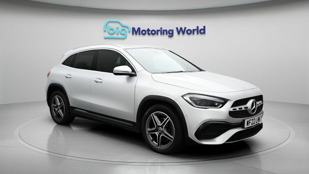 Mercedes-Benz GLA Class Exclusive Edition Silver