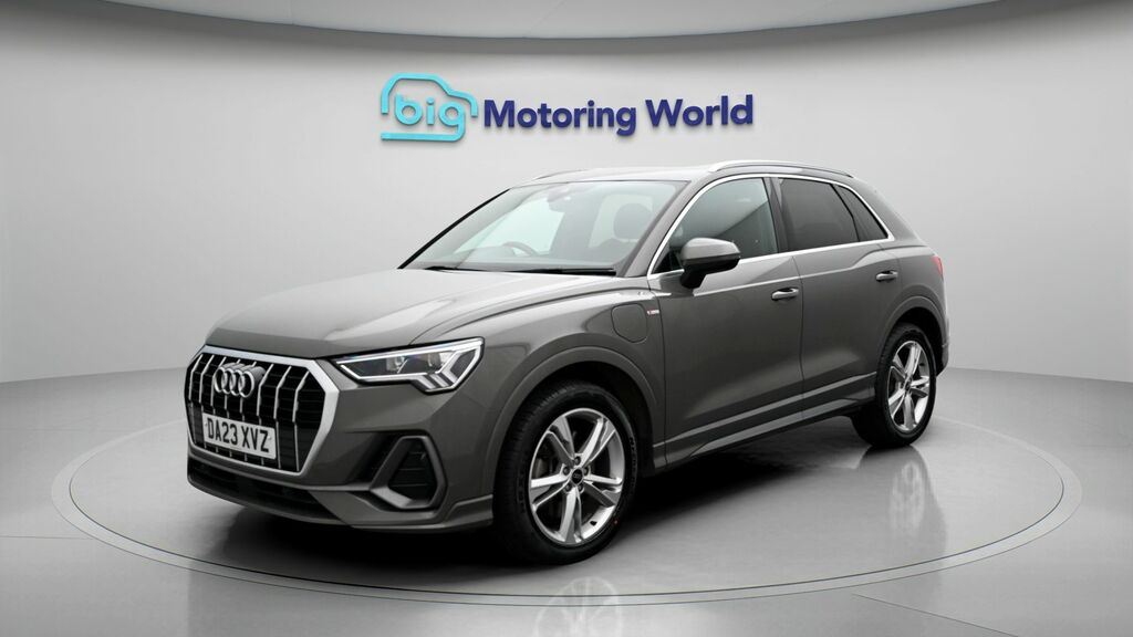 Audi Q3 S Line DA23XVZ Grey #3