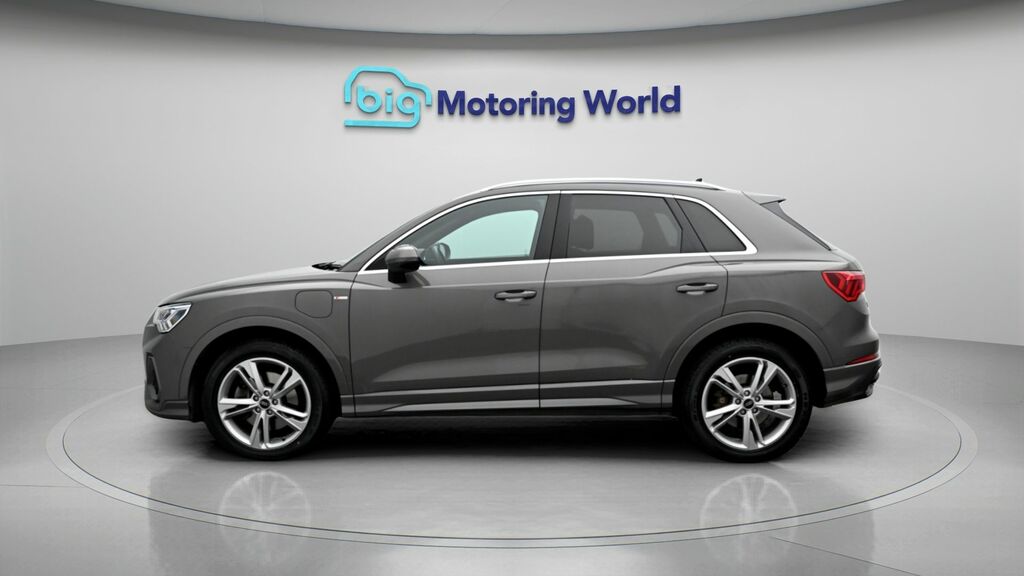 Audi Q3 S Line DA23XVZ Grey #4