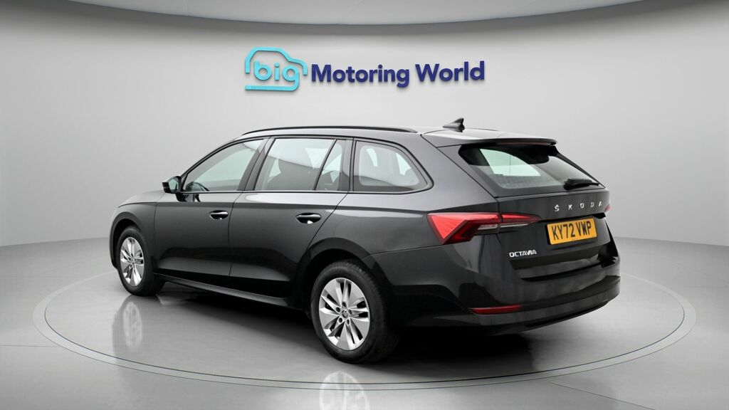 Skoda Octavia Se Technology Black #5