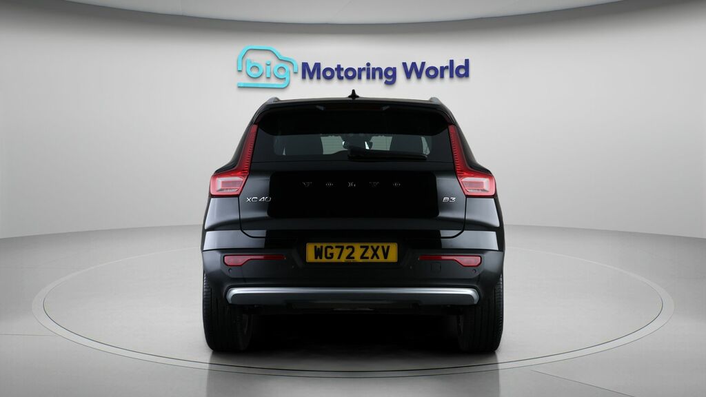 Volvo XC40 Core Black #6