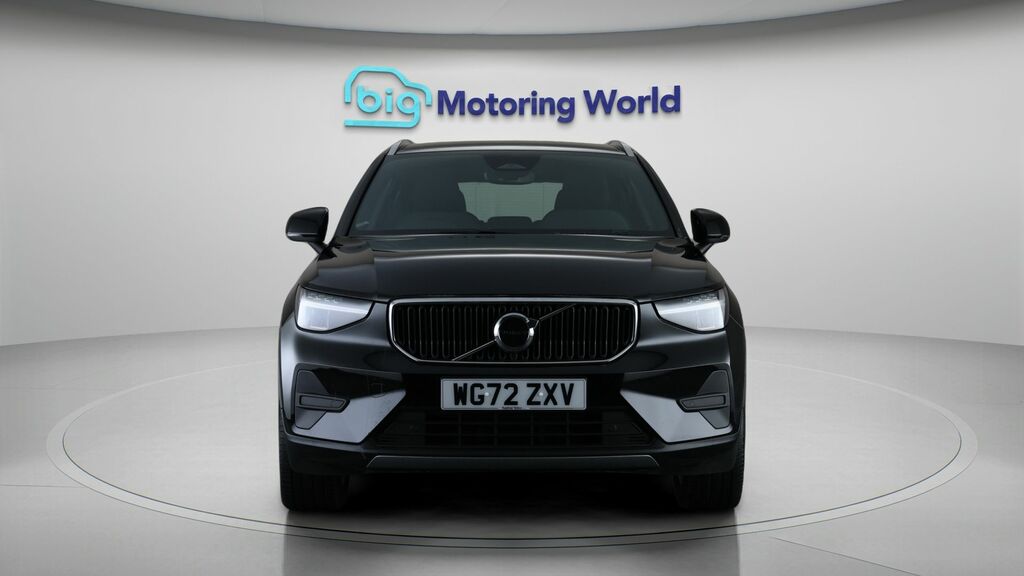 Volvo XC40 Core Black #2