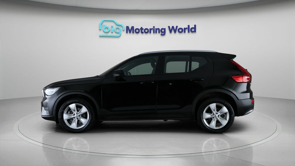 Volvo XC40 Core Black #4