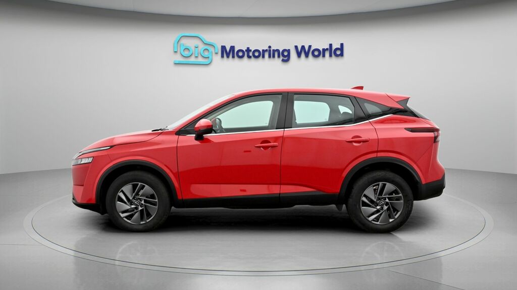 Nissan Qashqai Acenta Premium DX24RHA Red #4