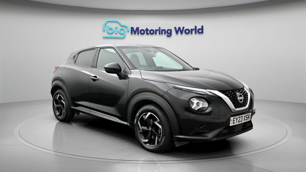 Nissan Juke N-connecta Black