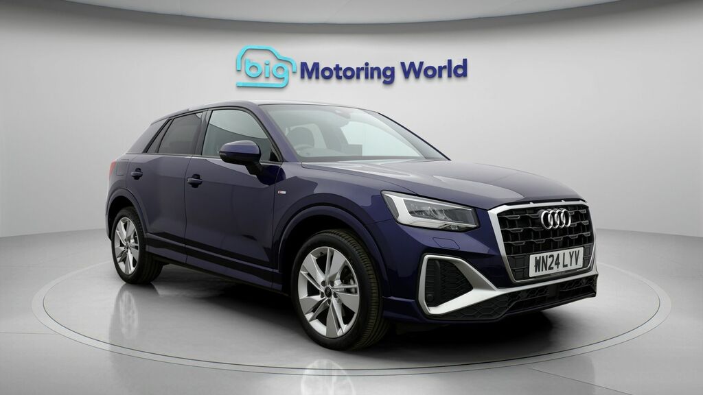Audi Q2 S Line Blue