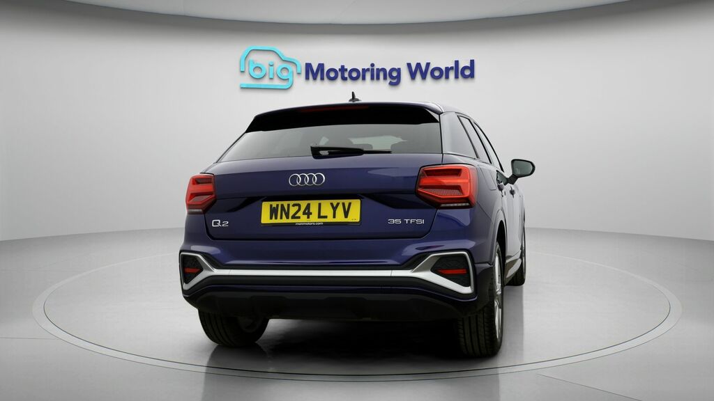 Audi Q2 S Line WN24LYV Blue #6