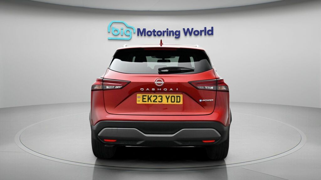 Nissan Qashqai N-connecta EK23YOD Red #6