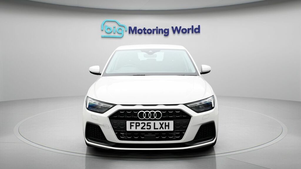 Audi A1 Sport White #2