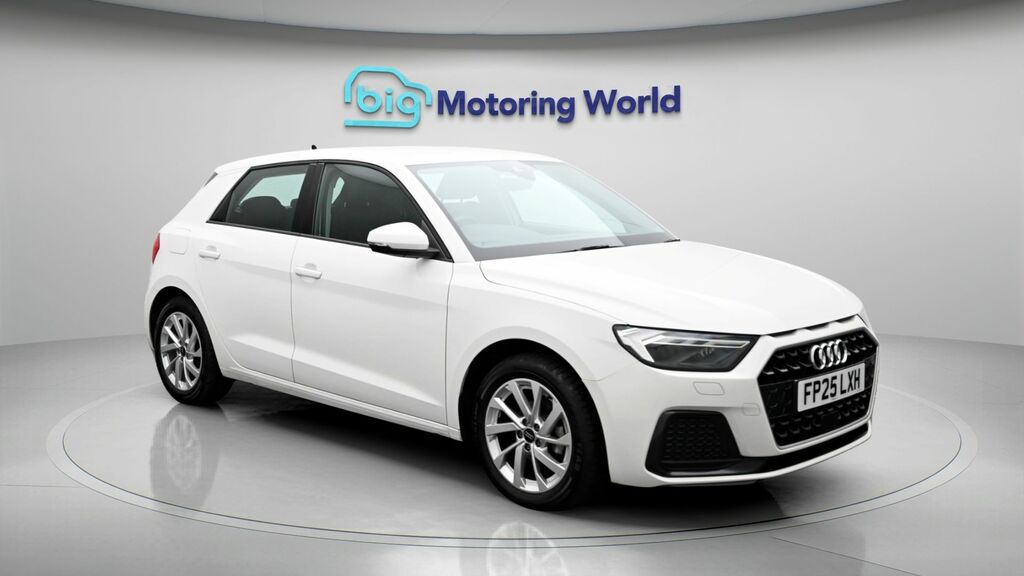 Audi A1 Sport White