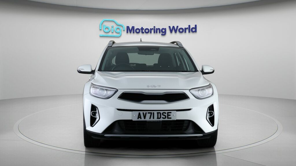 Kia Stonic 2 AV71DSE White #2