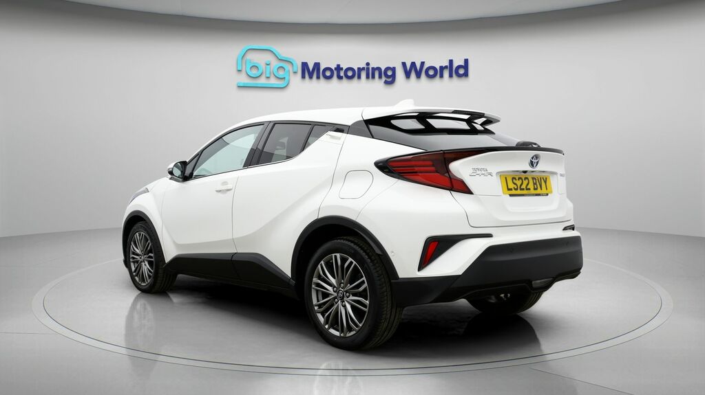 Toyota C-Hr Excel White #5