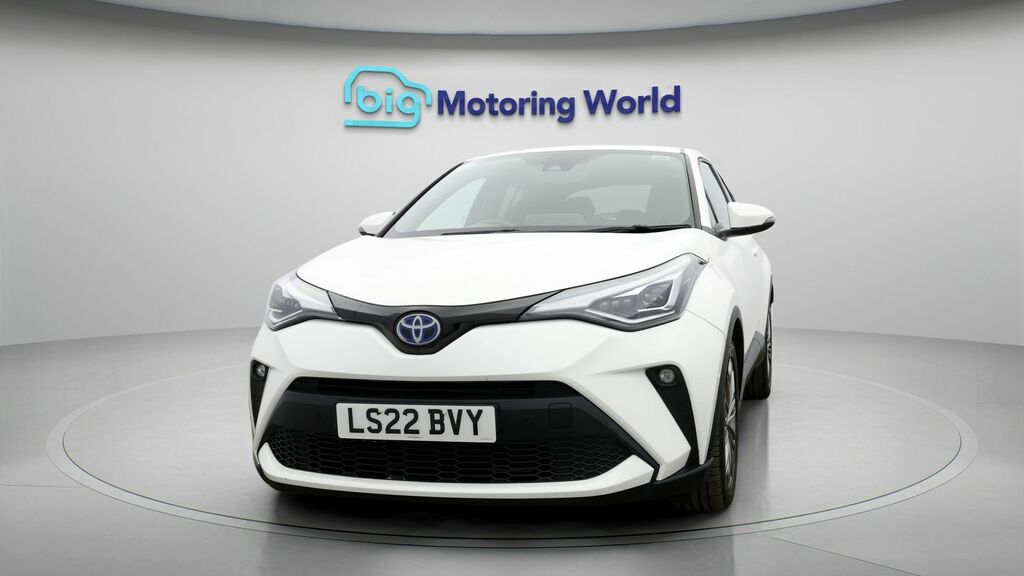 Toyota C-Hr Excel White #2