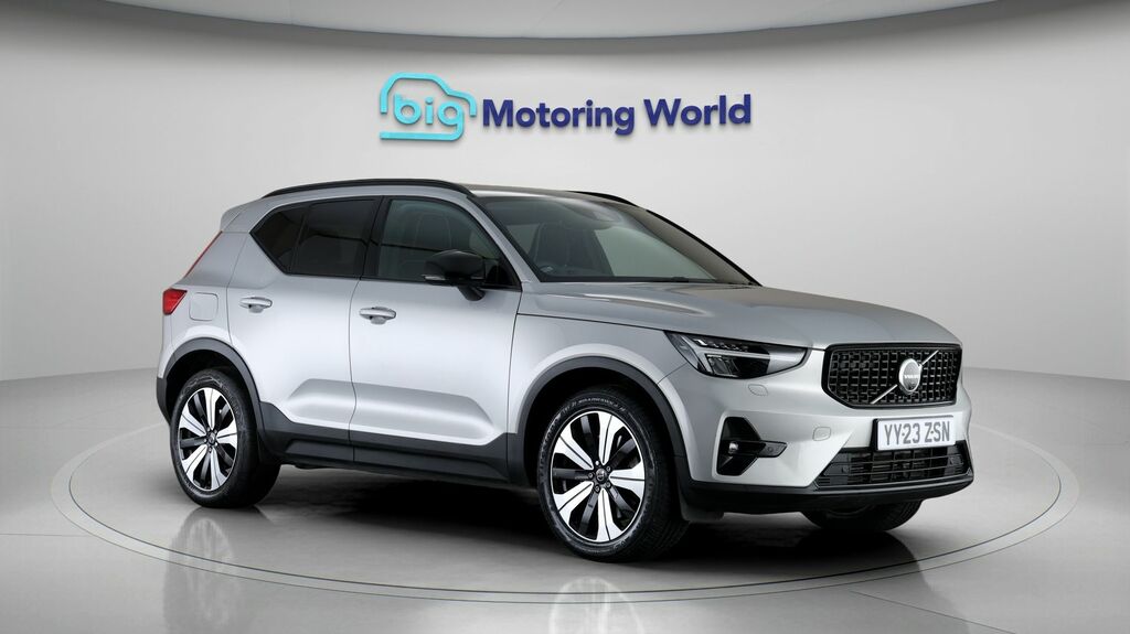 Volvo XC40 Ultimate Dark Silver