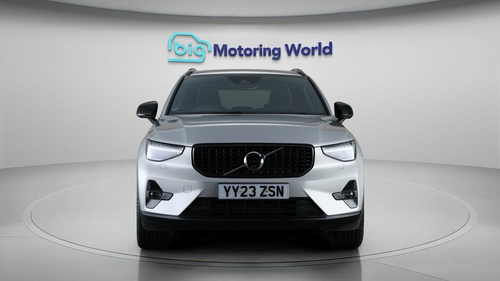 Volvo XC40 Ultimate Dark YY23ZSN Silver #2