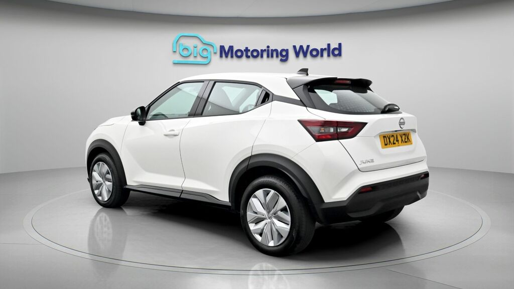 Nissan Juke Acenta DX24XZK White #5