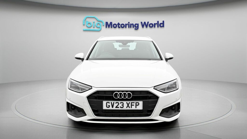 Audi A4 Avant Technik GV23XFP White #2